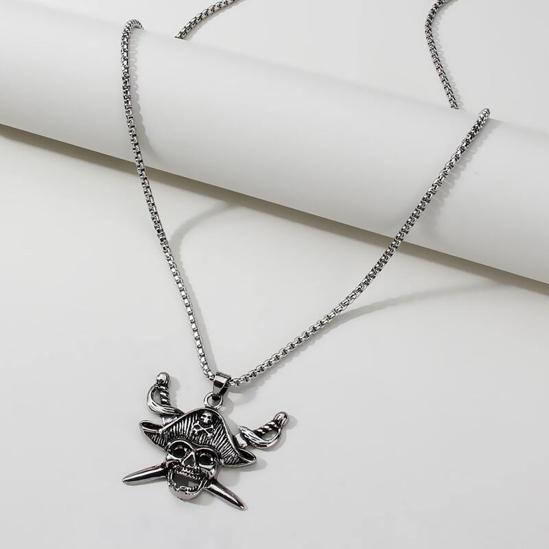 

Guys Skull Charm Necklace, Silver