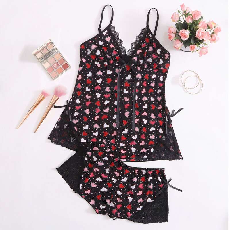 

Contrast Lace Heart Cami & Shorts PJ Set, Multicolor