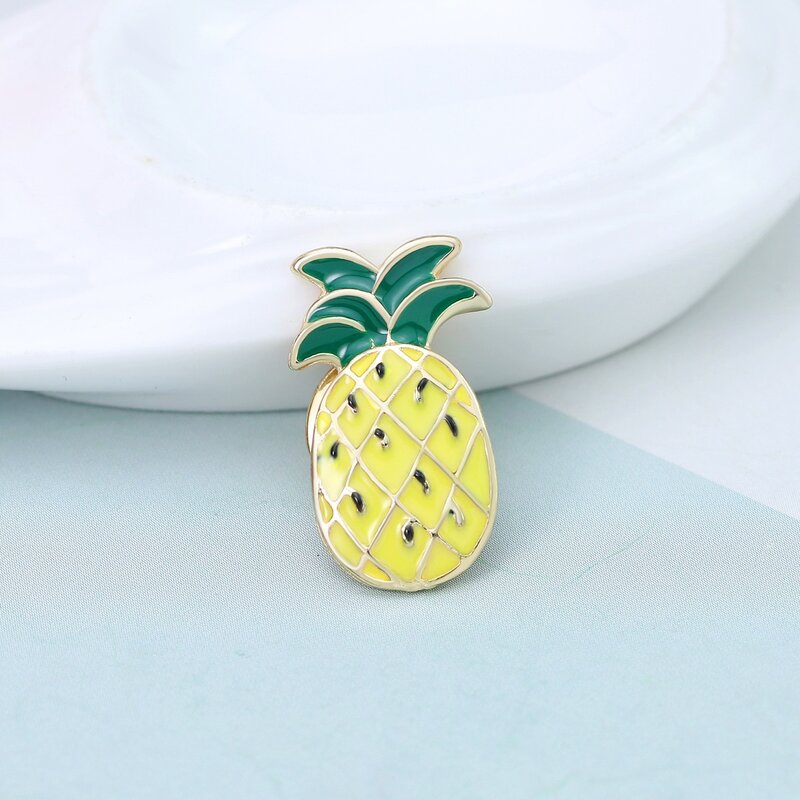 

1pc Pineapple Brooch, Yellow