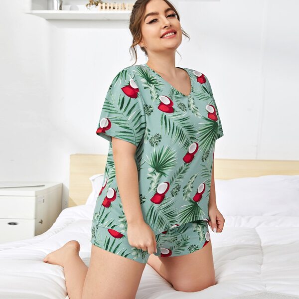 

Plus Tropical Print Tee With Shorts PJ Set, Mint green