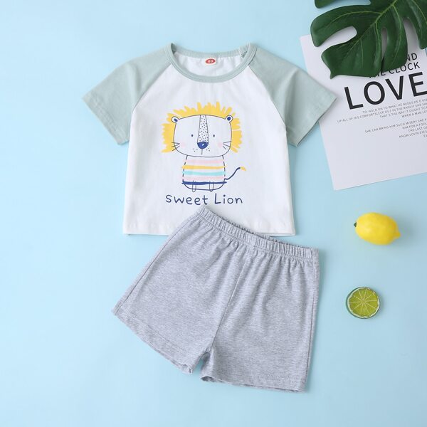

Baby Boy Cartoon And Letter Graphic Tee & Shorts, Multicolor