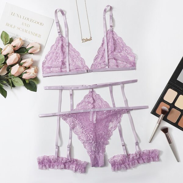 

Plus Floral Lace Garter Lingerie Set, Lilac purple