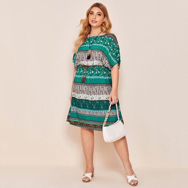 

Plus Floral Print Batwing Sleeve Belted Dress, Multicolor