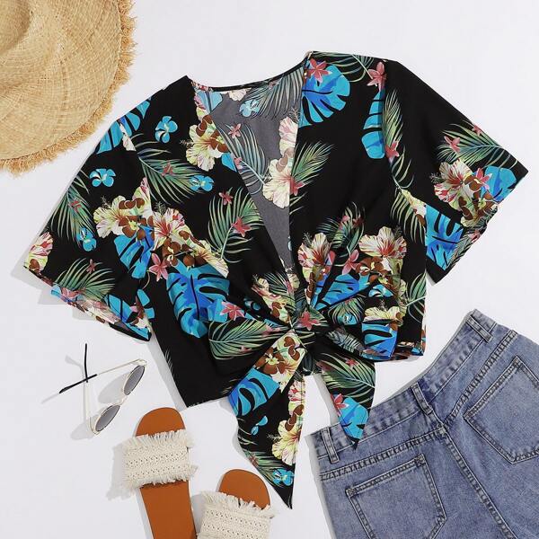 

Plus Knot Front Tropical Print Top, Black