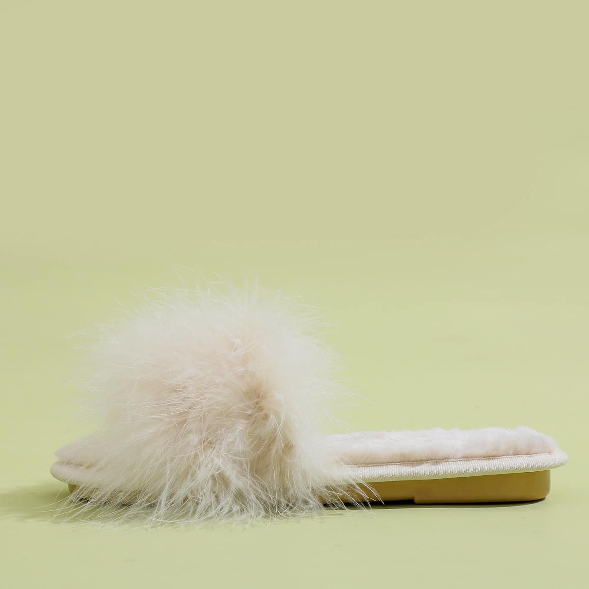 

Faux Fur Decor Slippers, Beige