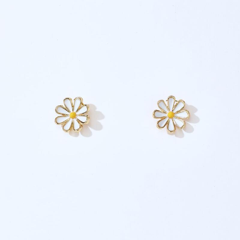 

Floral Stud Earrings, White