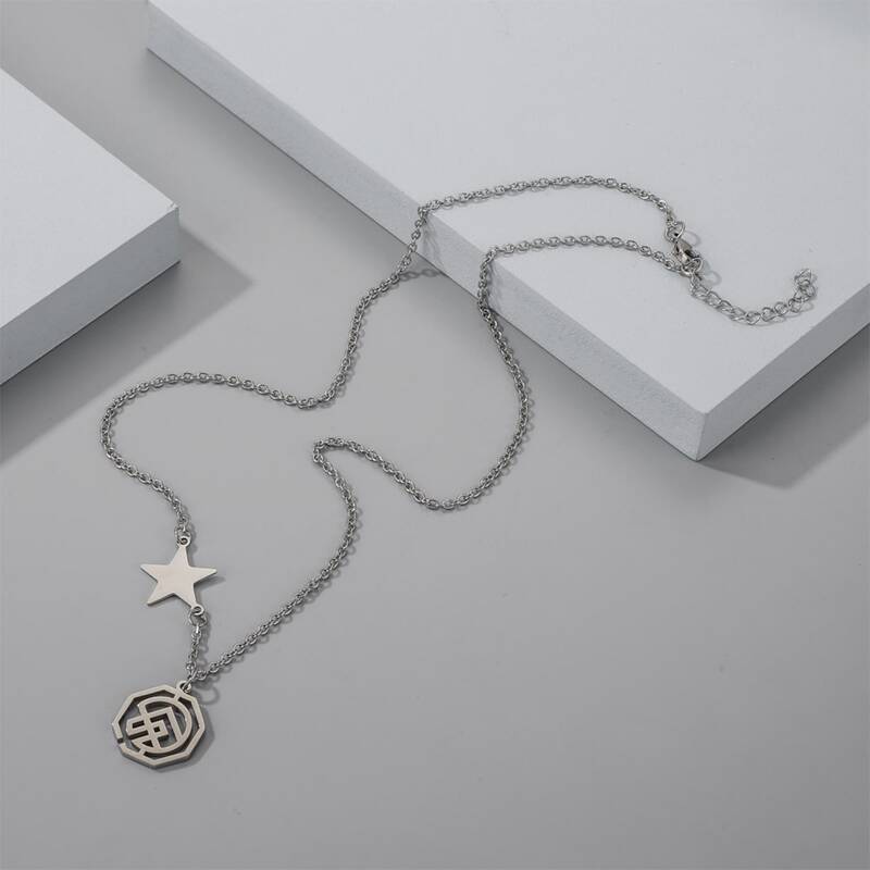 

Guys Hollow Out Necklace, Silver