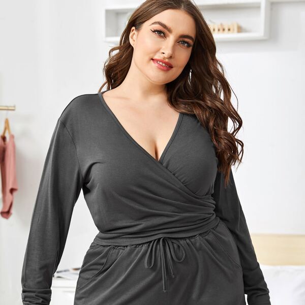 

Plus Surplice Front Solid Top & Knot Waist Short PJ Set, Dark grey