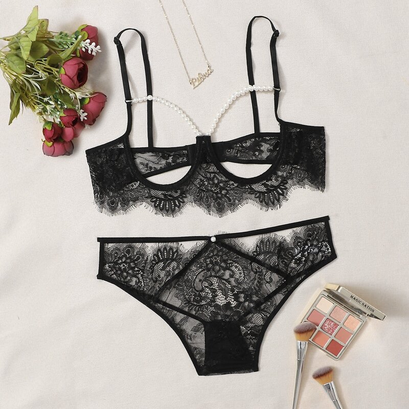 

Eyelash Lace Underwire Cut-out Lingerie Set, Black