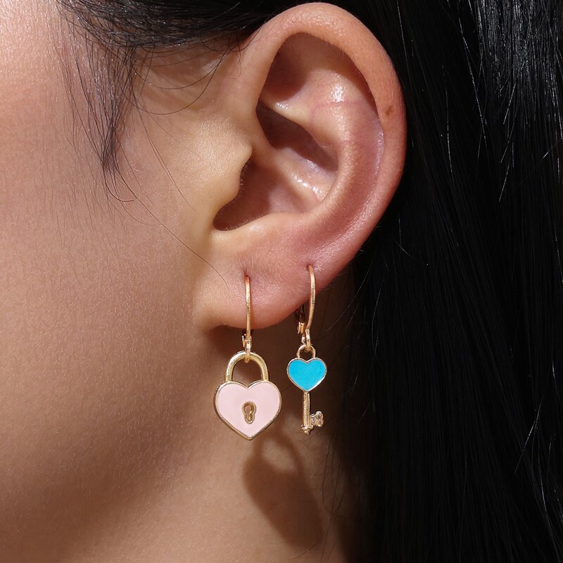 

2pairs Lock & Key Drop Earrings, Multicolor