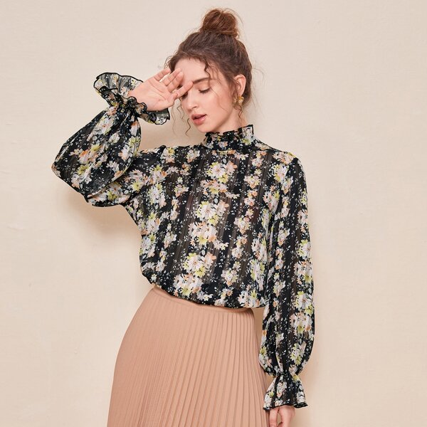

Ruffle Trim Floral Top, Black