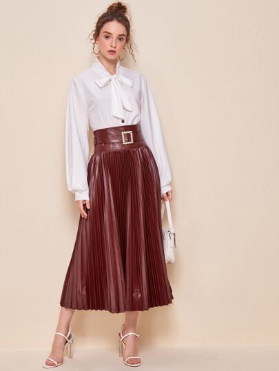 Плиссированная юбка из искусственной кожи с поясом