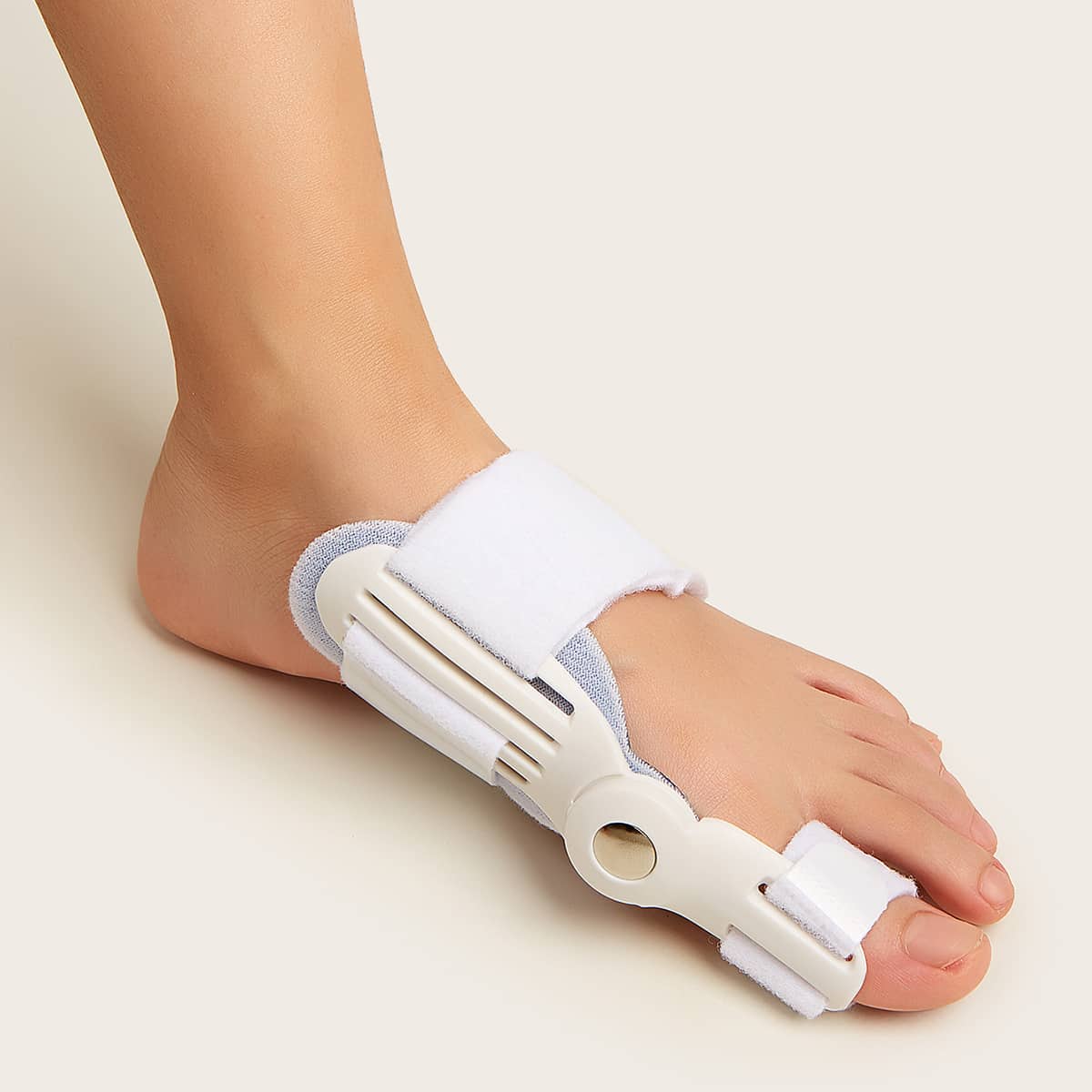 

1pc Adult Big Toe Straightener Corrector, White