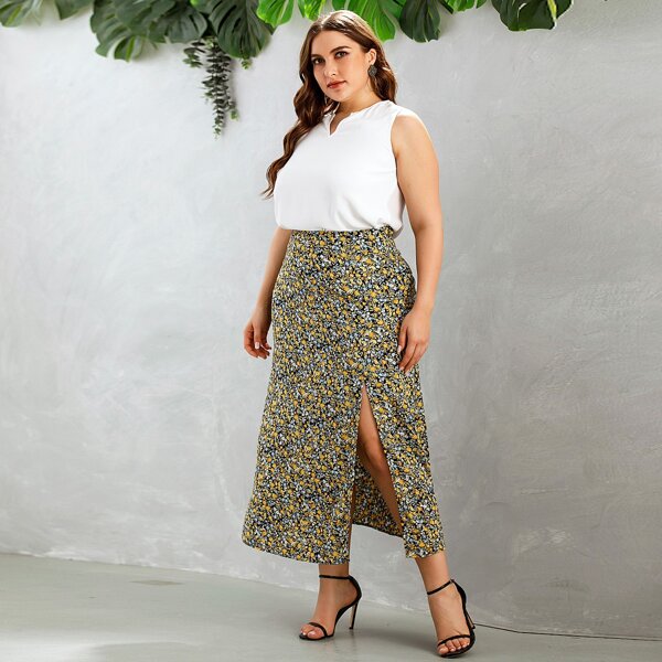 

Plus Ditsy Floral Slit Skirt, Multicolor