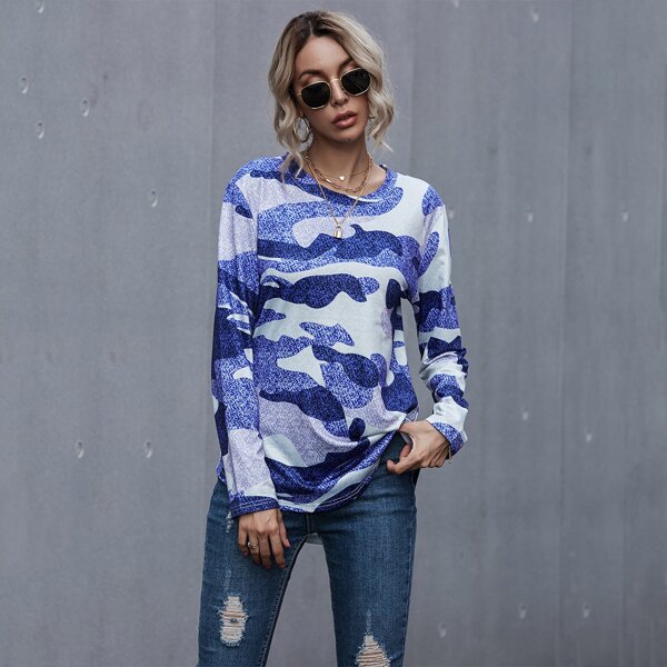 

Camo Print Curved Hem Tee, Multicolor