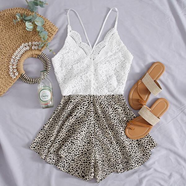 

Plus Guipure Lace Confetti Print Tie Back Cami Romper, Multicolor