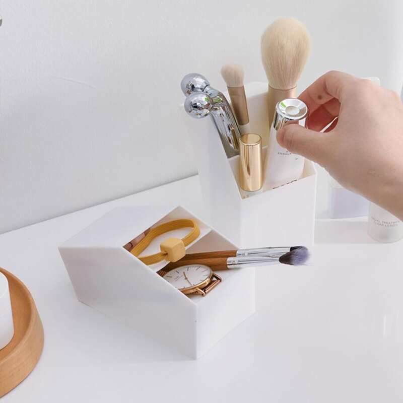 

2pcs Solid Pen Holder, White
