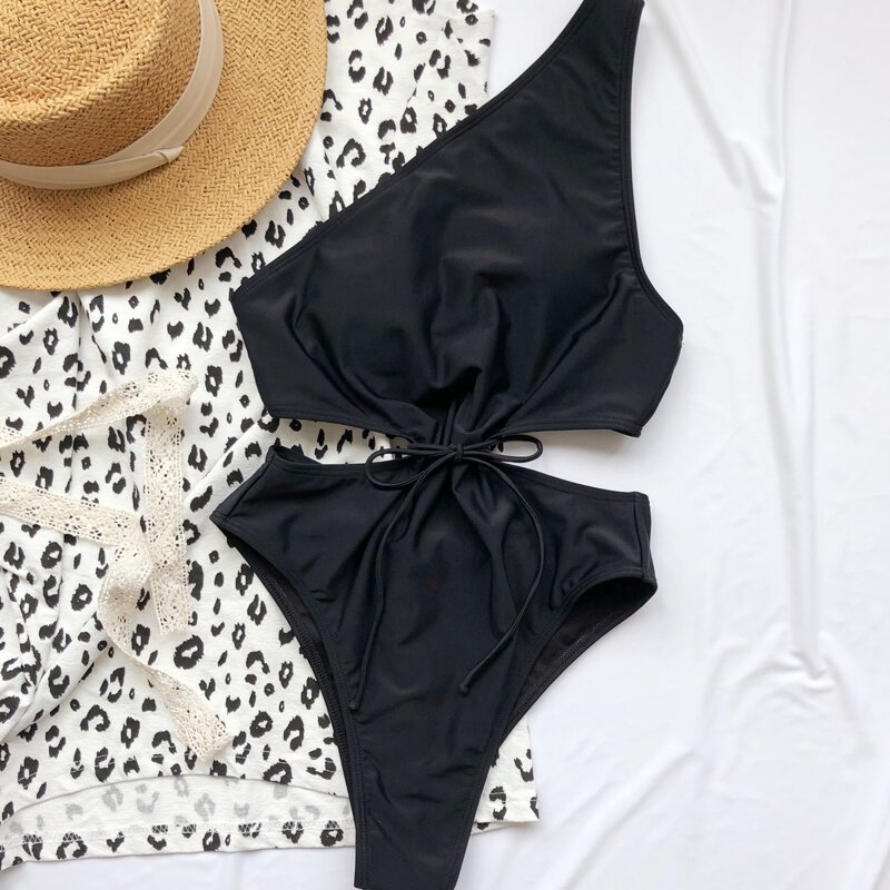 

Cut-out One Shoulder One Piece Swimsuit, Black
