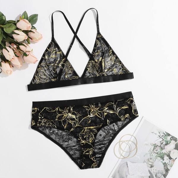 

Plus Floral Lace Lingerie Set, Black