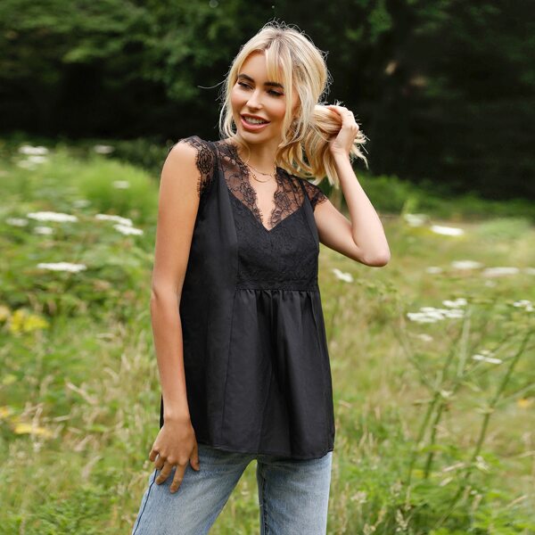 

Contrast Eyelash Lace Panel Top, Black