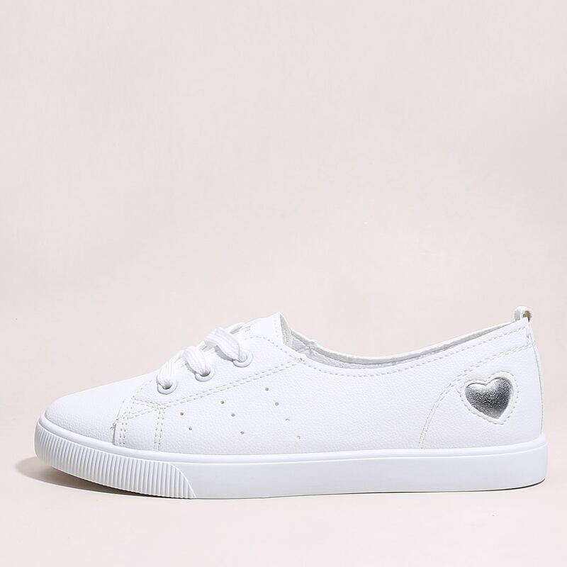 

Heart Graphic Lace-up Front Skate Shoes, White