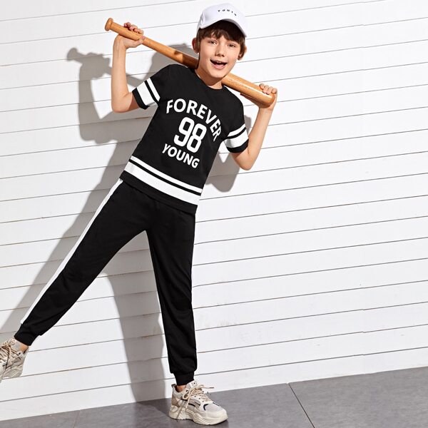

Boys Letter Graphic Top & Striped Side Joggers Set, Black