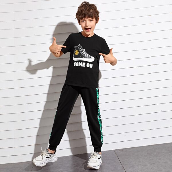 

Boys Shoes and Letter Graphic Top & Pants Set, Black