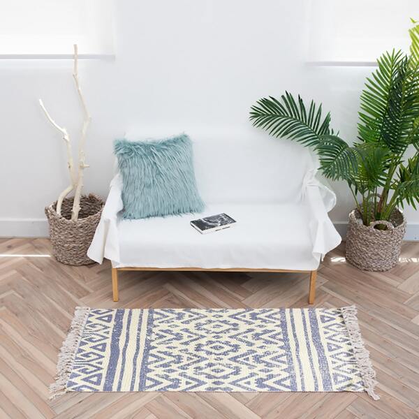 

Geometric Pattern Tassel Carpet, Multicolor