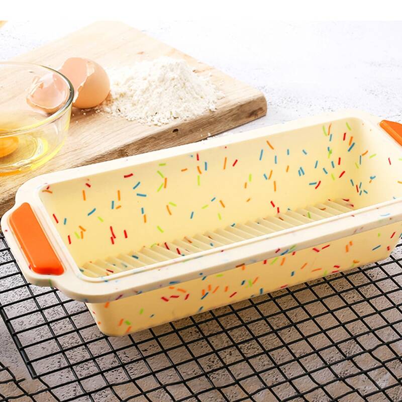 

Silicone Cake Mold, Multicolor
