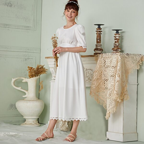 

Solid Puff Sleeve Lace Hem Dress, White