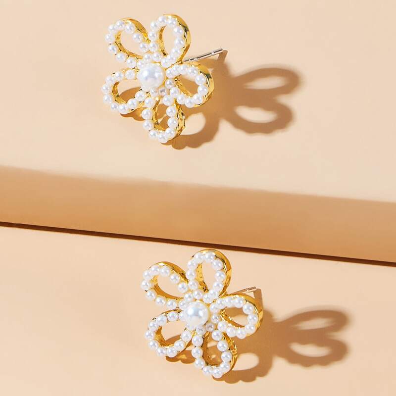 

Faux Pearl Decor Flower Stud Earrings, Gold