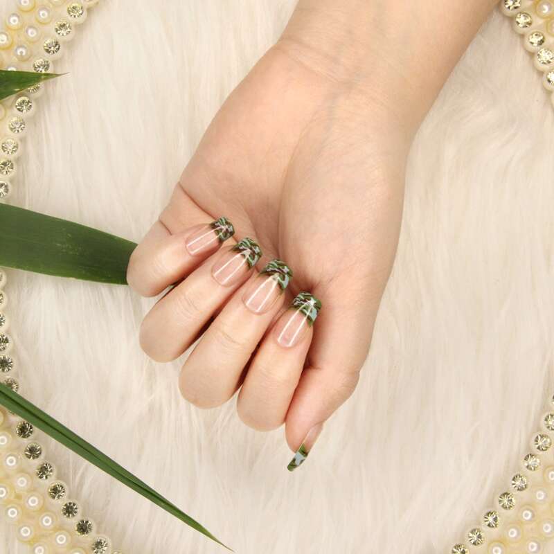 

24pcs Camo Print False Nail & 1sheet Tape & 1pc Nail File, Army green