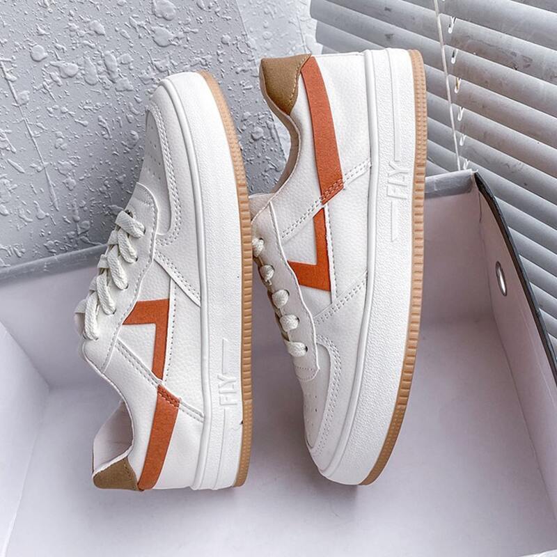

Lace-up Skate Shoes, White