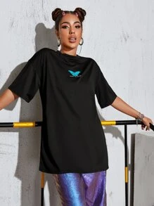 SHEIN Unity Camiseta larga con estampado de letra y mariposa - Negro - Ver 1
