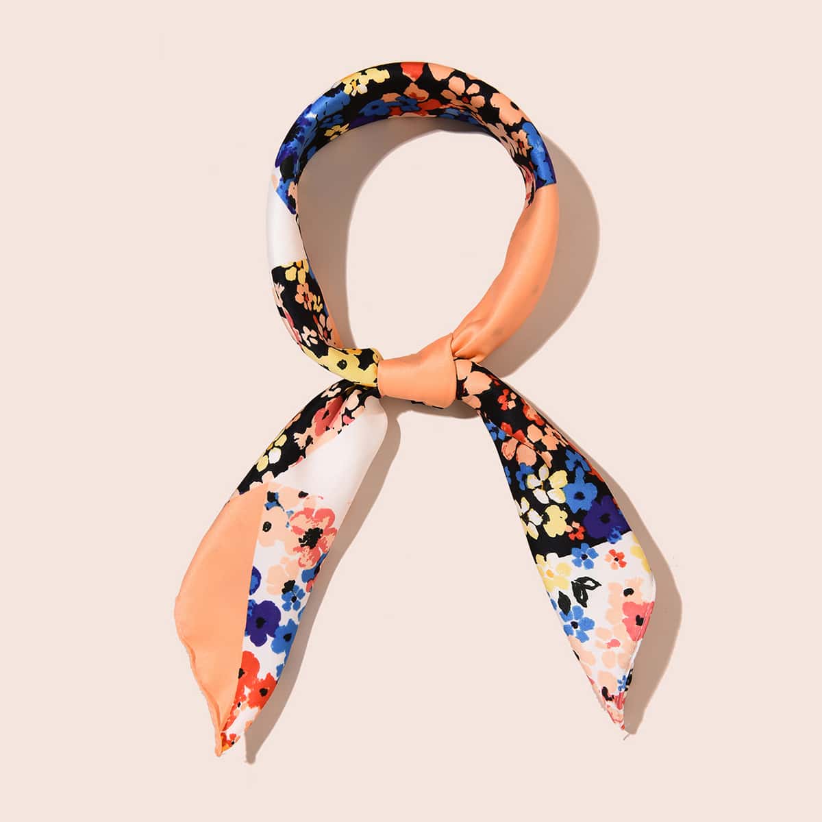 

Flower Pattern Bandana, Multicolor