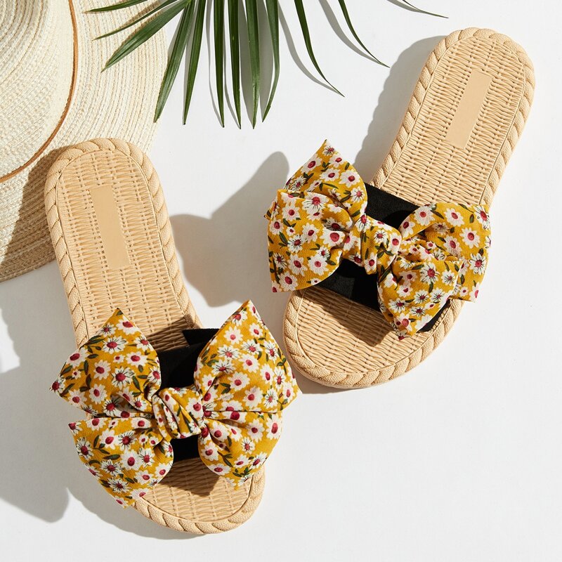 

Bow Decor Floral Graphic Slippers, Yellow