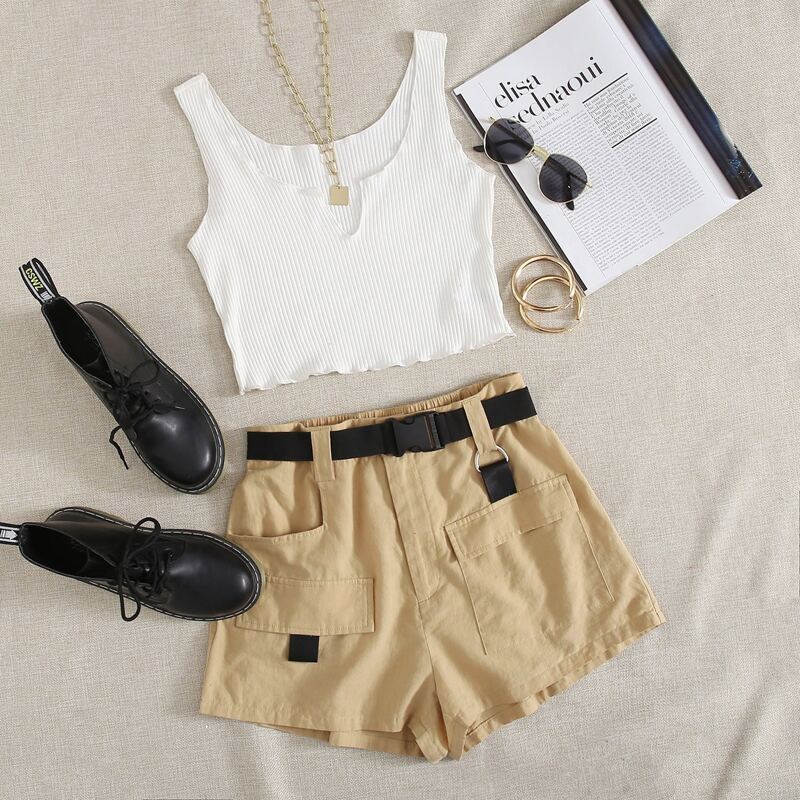 

Notch Neck Split Hem Lettuce Trim Tank Top & Push Buckle Belted Shorts Set, Multicolor
