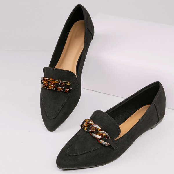 

Pointed Toe Tortoise Chain Accent Ballet Flats, Black