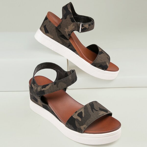 

Camo Print Velcro Strap Platform Wedge Sandals, Army green