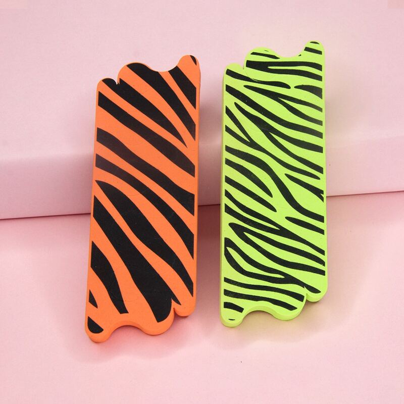 

4pcs Zebra Print Nail Art Cotton Finger Separator, Multicolor