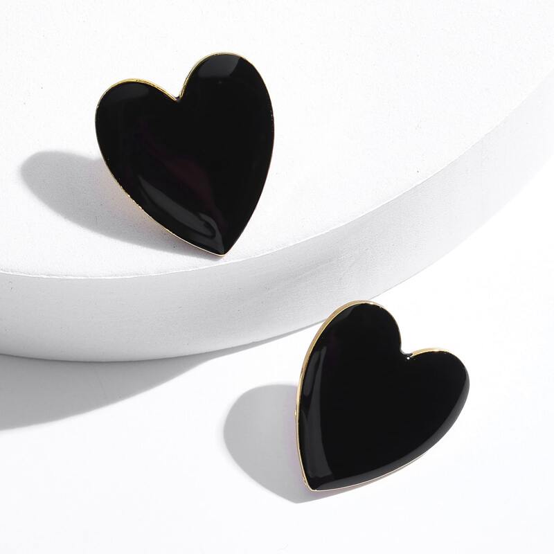 

Oil Drop Heart Shaped Stud Earrings, Black