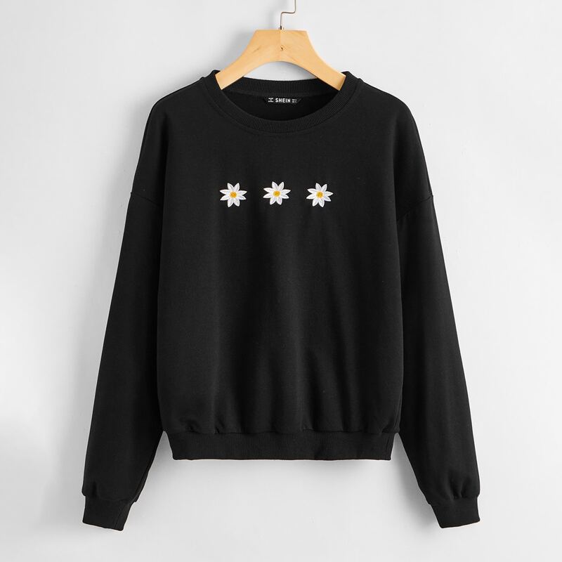 

Daisy Embroidered Drop Shoulder Pullover, Black