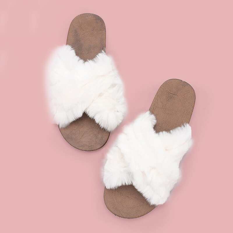 

Criss Cross Fluffy Slippers, White
