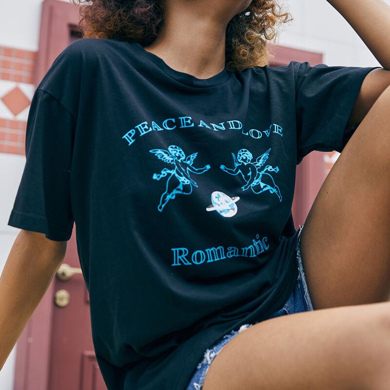 

Angel & Letter Graphic Oversized Tee, Black