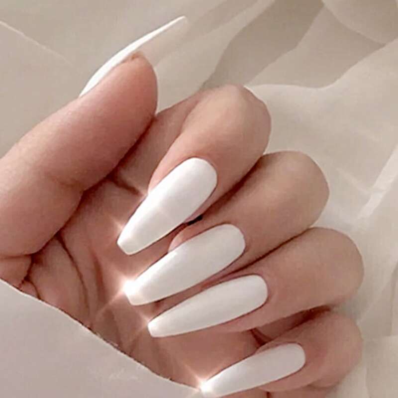 

24pcs False Nail & 1sheet Tape, White