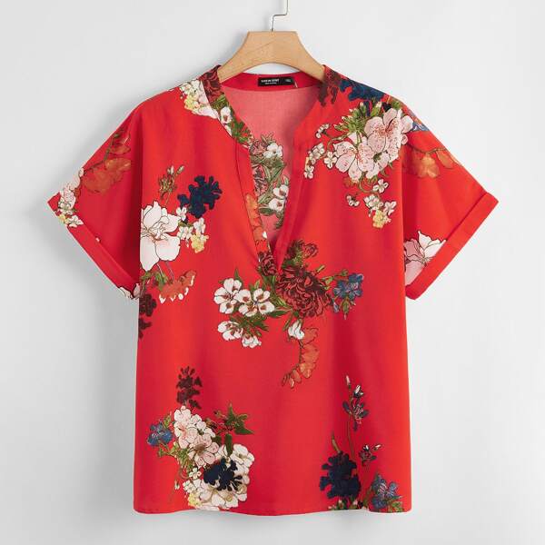

Plus Notched Neck Floral Top, Red