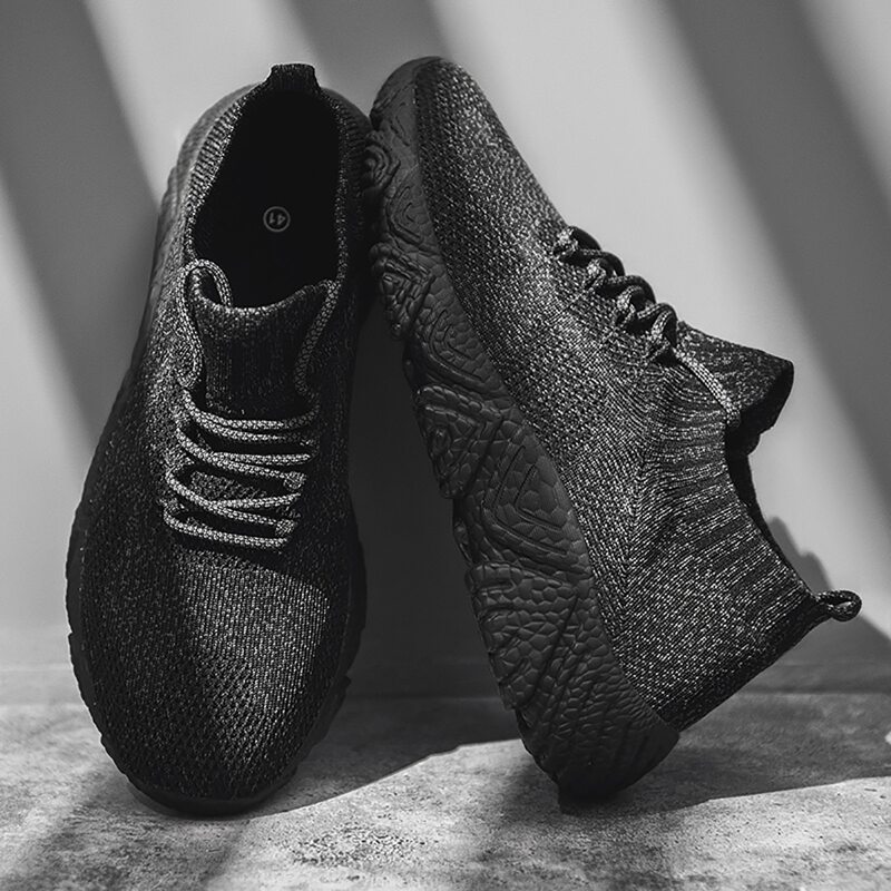 

Guys Lace-up Decor Wide Fit Sneakers, Black