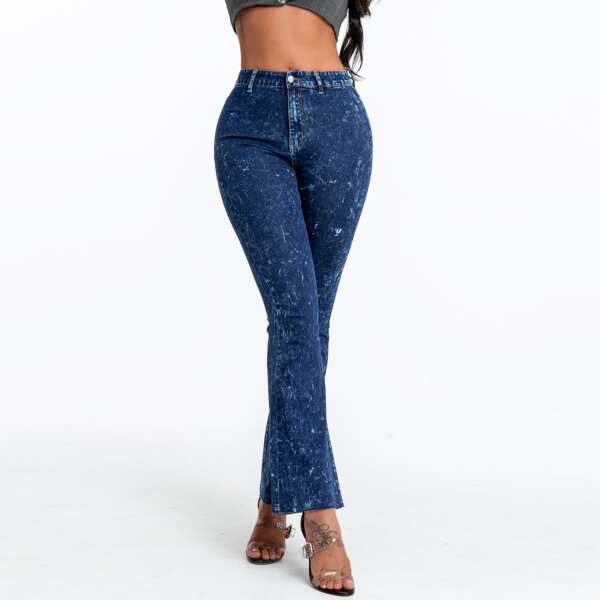

Curvy High Rise Flare Leg Jeans, Medium wash
