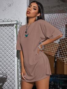 SHEIN Unity Letter & Butterfly Graphic Longline Tee - Apricot - View 4