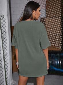 SHEIN Unity Letter & Butterfly Graphic Longline Tee - Grey - View 2